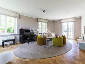 Pronájem vily, Praha - Dejvice, V Šáreckém údolí, 719 m2
