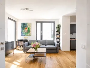 Pronájem bytu 2+kk, Praha - Troja, Pod Havránkou, 63 m2