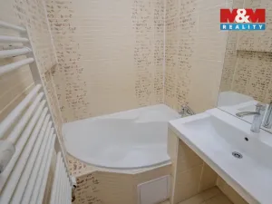 Prodej bytu 2+1, Ostrava - Poruba, Dvorní, 81 m2