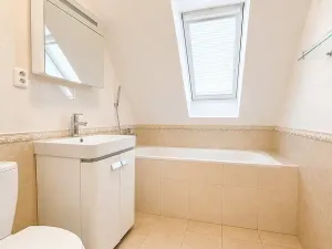 Pronájem bytu 1+kk, Praha - Hloubětín, V chaloupkách, 23 m2