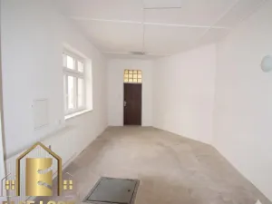 Pronájem obchodního prostoru, Náchod, Kamenice, 130 m2