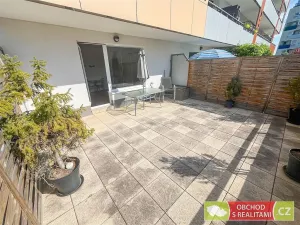 Pronájem bytu 1+kk, Praha, Na křečku, 60 m2