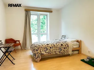 Pronájem bytu 2+1, Praha - Koloděje, U Floriána, 54 m2