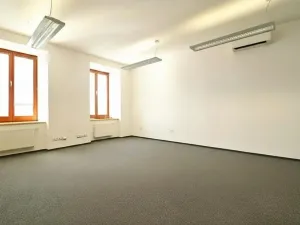 Pronájem kanceláře, Brno, Cejl, 105 m2