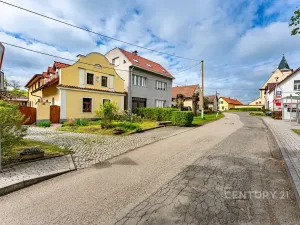 Prodej rodinného domu, Hrusice, Náves, 245 m2