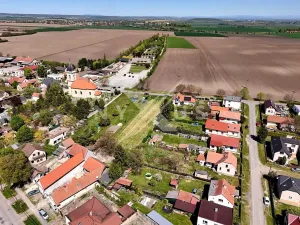 Prodej pozemku pro bydlení, Chleby, Průběžná, 2030 m2