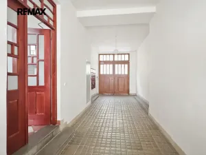 Pronájem bytu 2+kk, Praha - Vršovice, Tolstého, 56 m2