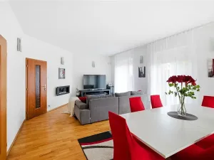 Prodej rodinného domu, Zeleneč, Zahradní, 203 m2