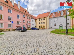 Prodej bytu 3+1, Cheb, Hradební, 56 m2