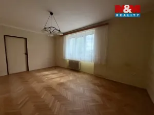 Prodej bytu 3+1, Pelhřimov, Husova, 62 m2