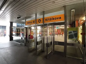 Pronájem kanceláře, Praha - Karlín, Thámova, 16 m2