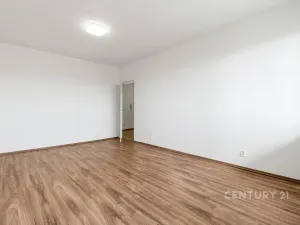 Pronájem bytu 2+1, Praha - Kamýk, Zárubova, 61 m2