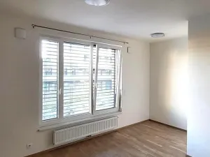 Pronájem bytu 1+kk, Praha - Hlubočepy, Benešova, 38 m2