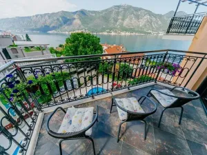 Prodej bytu 3+kk, Kotor, Černá Hora, 85 m2
