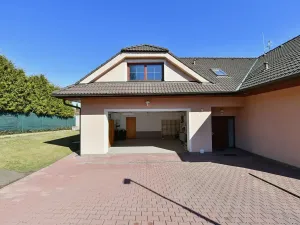 Pronájem rodinného domu, Horoměřice, 350 m2