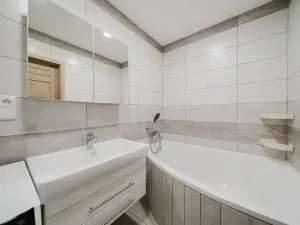 Prodej bytu 4+1, Třebíč, Novodvorská, 92 m2