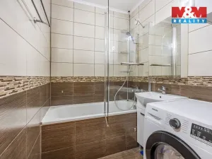 Prodej bytu 3+1, Praha - Řepy, Makovského, 66 m2