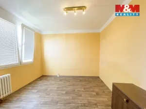 Prodej bytu 2+1, Chomutov, Holešická, 62 m2