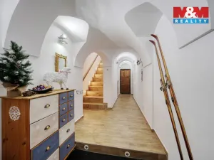 Prodej rodinného domu, Strážov, 359 m2