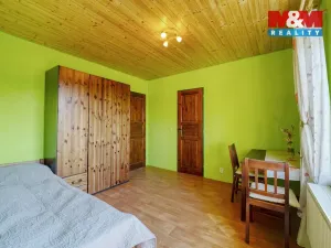 Prodej rodinného domu, Strážov, 359 m2