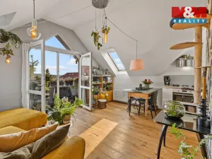 Prodej bytu 3+kk, Praha, Žiželická, 66 m2