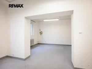 Pronájem kanceláře, Rudná, Masarykova, 1270 m2