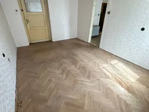 Prodej bytu 2+1, Karlovy Vary, Nejdecká, 55 m2