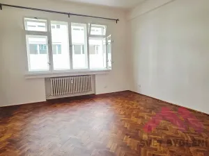 Pronájem bytu 1+1, Praha - Vinohrady, Kouřimská, 37 m2