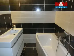 Prodej bytu 2+1, Orlová - Lutyně, Vojtěcha Martínka, 53 m2