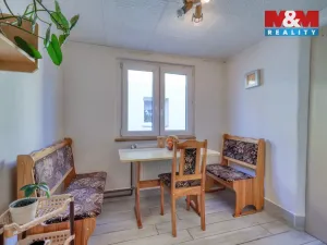 Prodej rodinného domu, Dobřany, Stromořadí, 86 m2