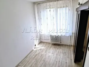 Pronájem bytu 2+kk, Praha - Kamýk, Zárubova, 42 m2