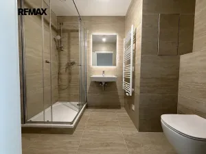 Pronájem bytu 2+kk, Praha - Hloubětín, Waltariho, 54 m2
