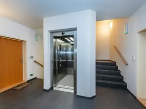 Pronájem bytu 3+kk, Praha - Žižkov, Pod kapličkou, 67 m2