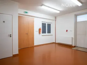 Pronájem výrobních prostor, Velešín, 200 m2