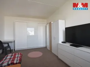 Pronájem bytu 2+kk, Hradec Králové - Nový Hradec Králové, Brožíkova, 34 m2