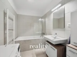 Pronájem bytu 2+kk, Znojmo, Tovární, 62 m2