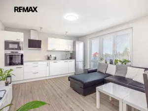 Prodej rodinného domu, Praha - Sobín, Brňovská, 215 m2