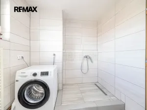 Prodej rodinného domu, Praha - Sobín, Brňovská, 215 m2