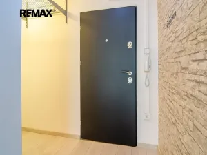 Prodej bytu 3+1, Břeclav, Na Valtické, 68 m2