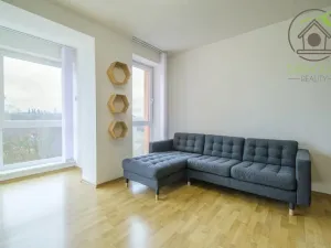 Prodej bytu 2+kk, Plzeň - Skvrňany, Waltrova, 72 m2