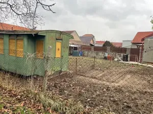 Prodej zahrady, Hrušky, 232 m2