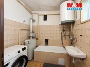 Prodej bytu 2+1, Lomnice - Týn, Mánesova, 71 m2