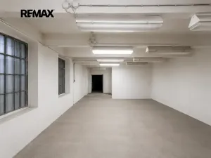 Pronájem skladu, Praha - Strašnice, Starostrašnická, 140 m2