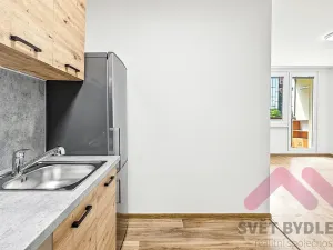 Pronájem bytu 2+kk, Praha - Bohnice, Zelenohorská, 47 m2