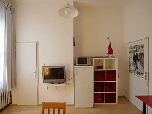Pronájem bytu 2+kk, Praha - Karlín, Pobřežní, 40 m2