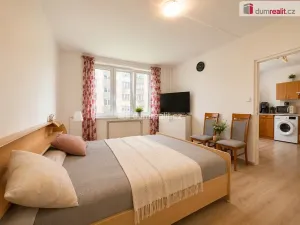 Prodej bytu 2+kk, Karlovy Vary, Kladenská, 36 m2