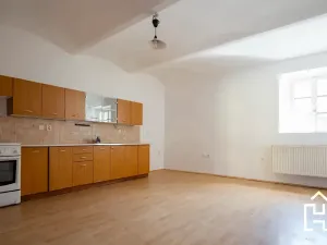 Prodej komerční nemovitosti, Přibyslav, Bechyňovo náměstí, 260 m2