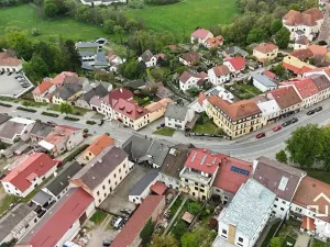 Prodej komerční nemovitosti, Přibyslav, Bechyňovo náměstí, 260 m2