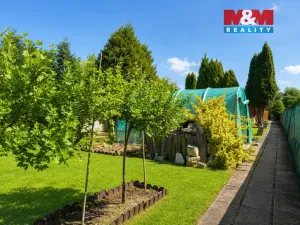 Prodej zahrady, Louny, 400 m2