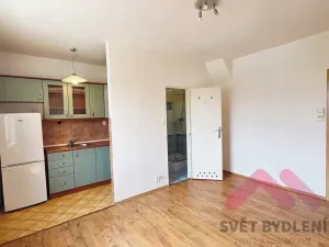 Pronájem bytu 1+kk, Praha - Nusle, Sevřená, 28 m2